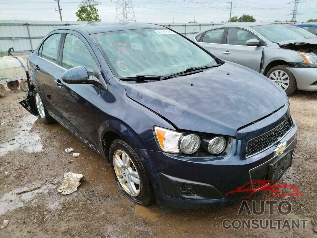 CHEVROLET SONIC 2016 - 1G1JC5SB6G4132974