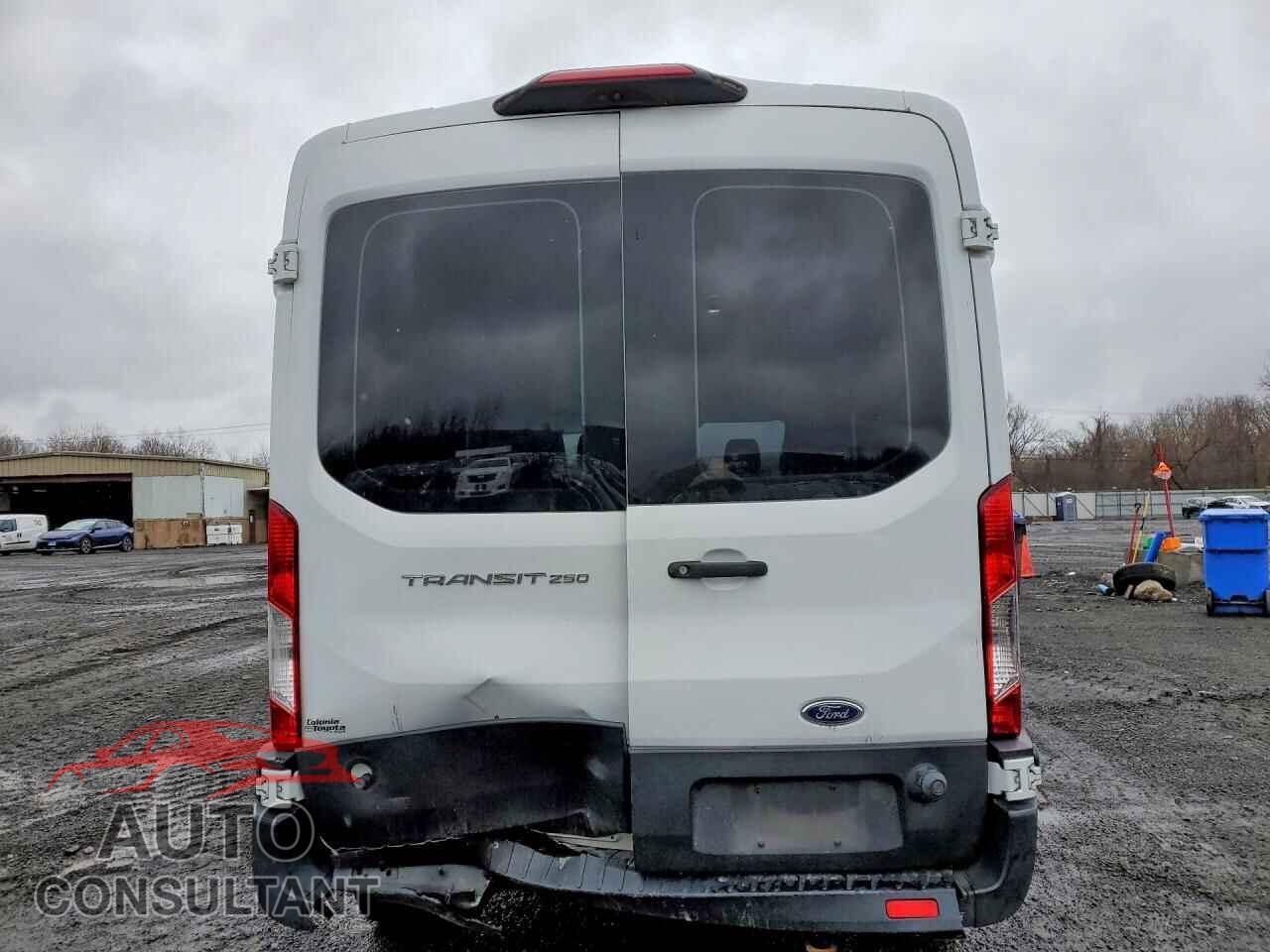 FORD TRANSIT 2019 - 1FTYR2CM9KKB17120
