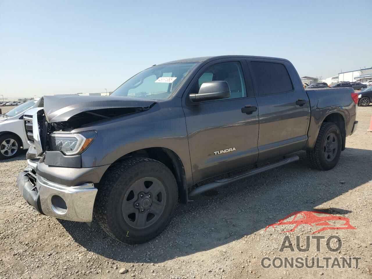 TOYOTA TUNDRA 2013 - 5TFEM5F18DX063156