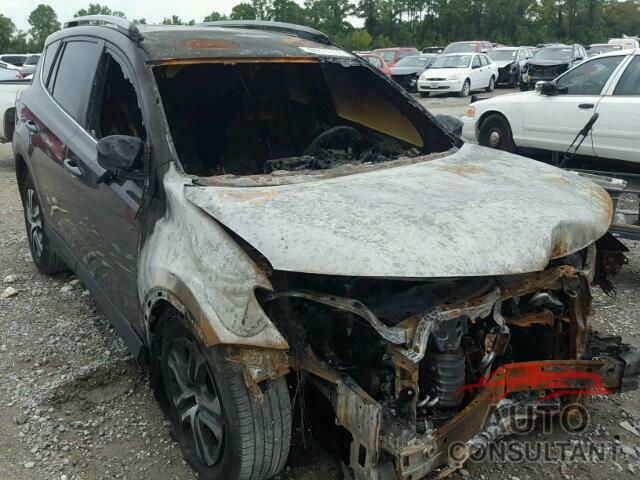 TOYOTA RAV4 LE 2017 - JTMZFREV6HJ700769