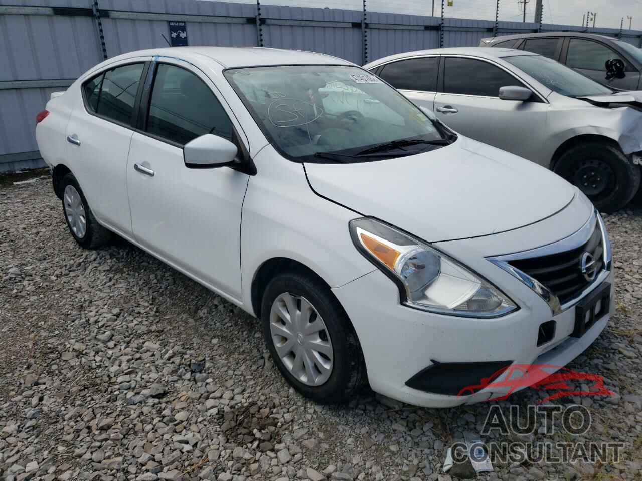 NISSAN VERSA 2018 - 3N1CN7AP1JK395998