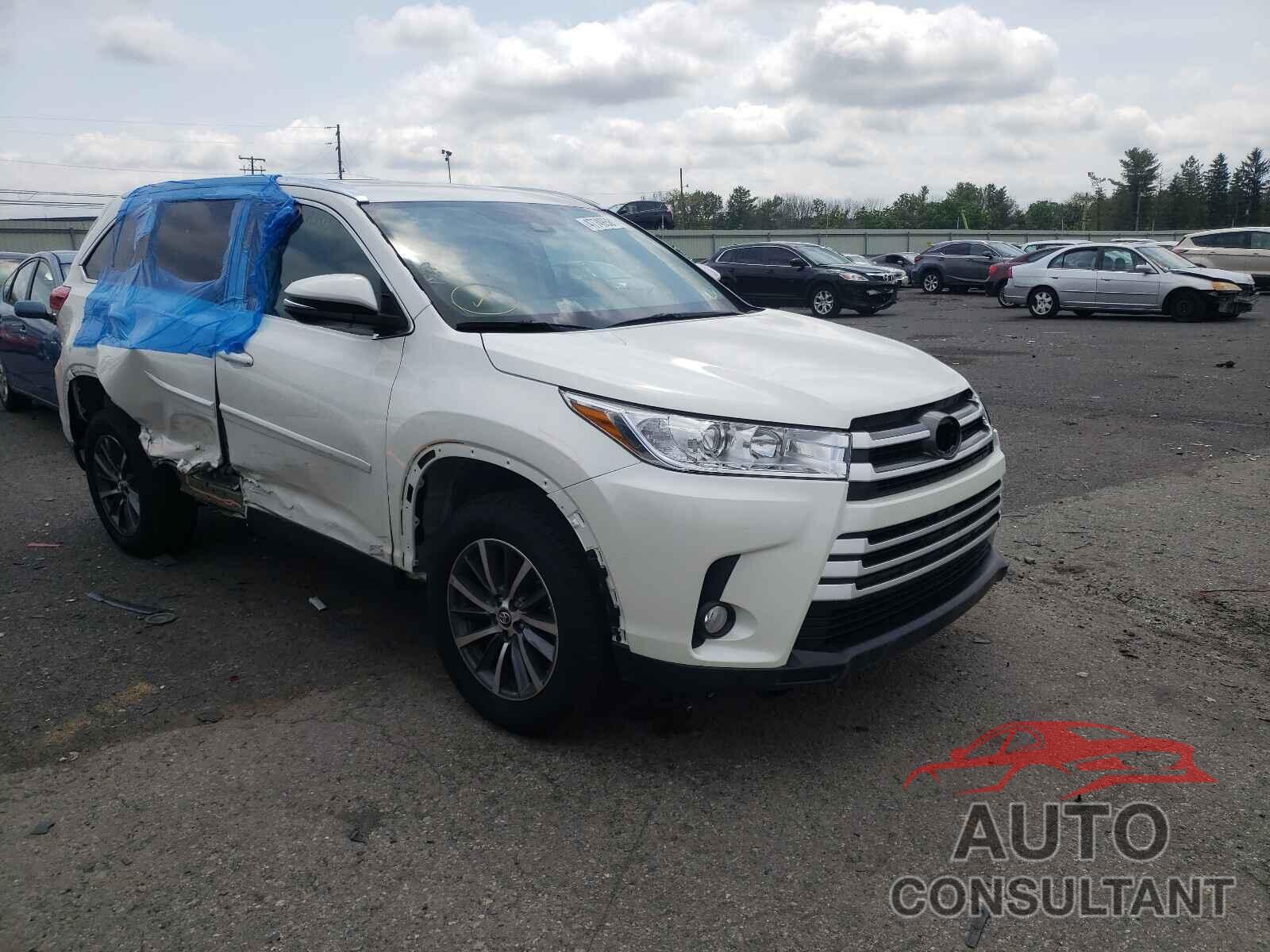 TOYOTA HIGHLANDER 2019 - 5TDJZRFH3KS623642