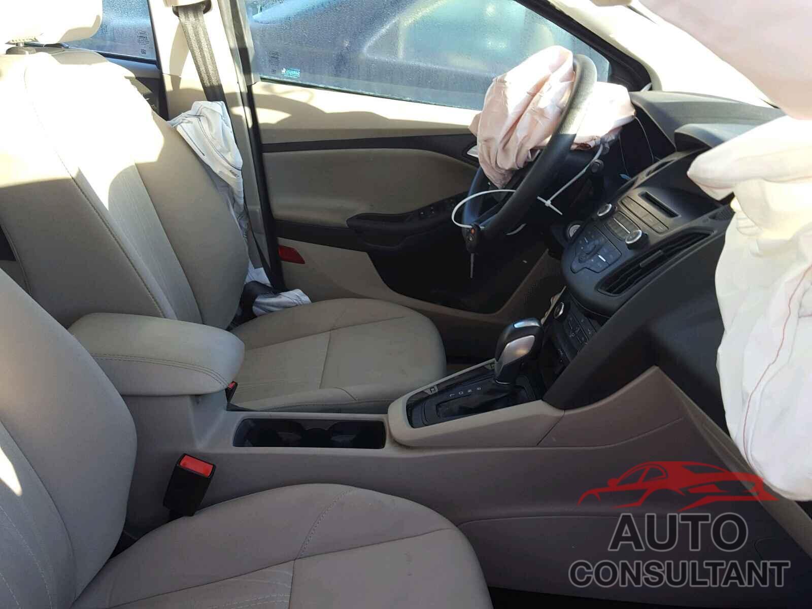 FORD FOCUS 2016 - 1FADP3K24GL231155
