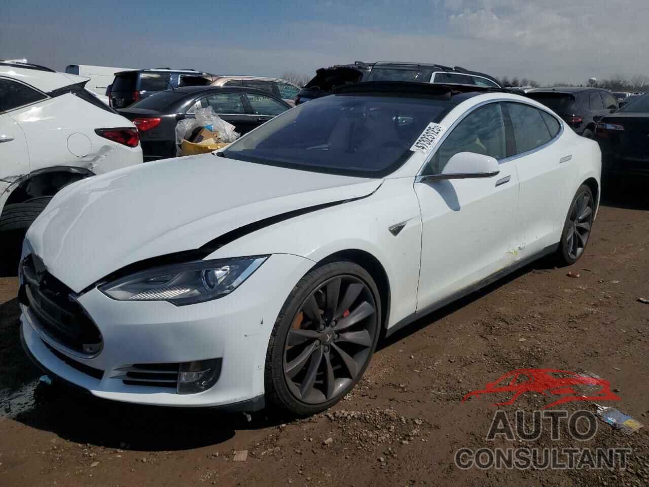 TESLA MODEL S 2013 - 5YJSA1CG1DFP22301