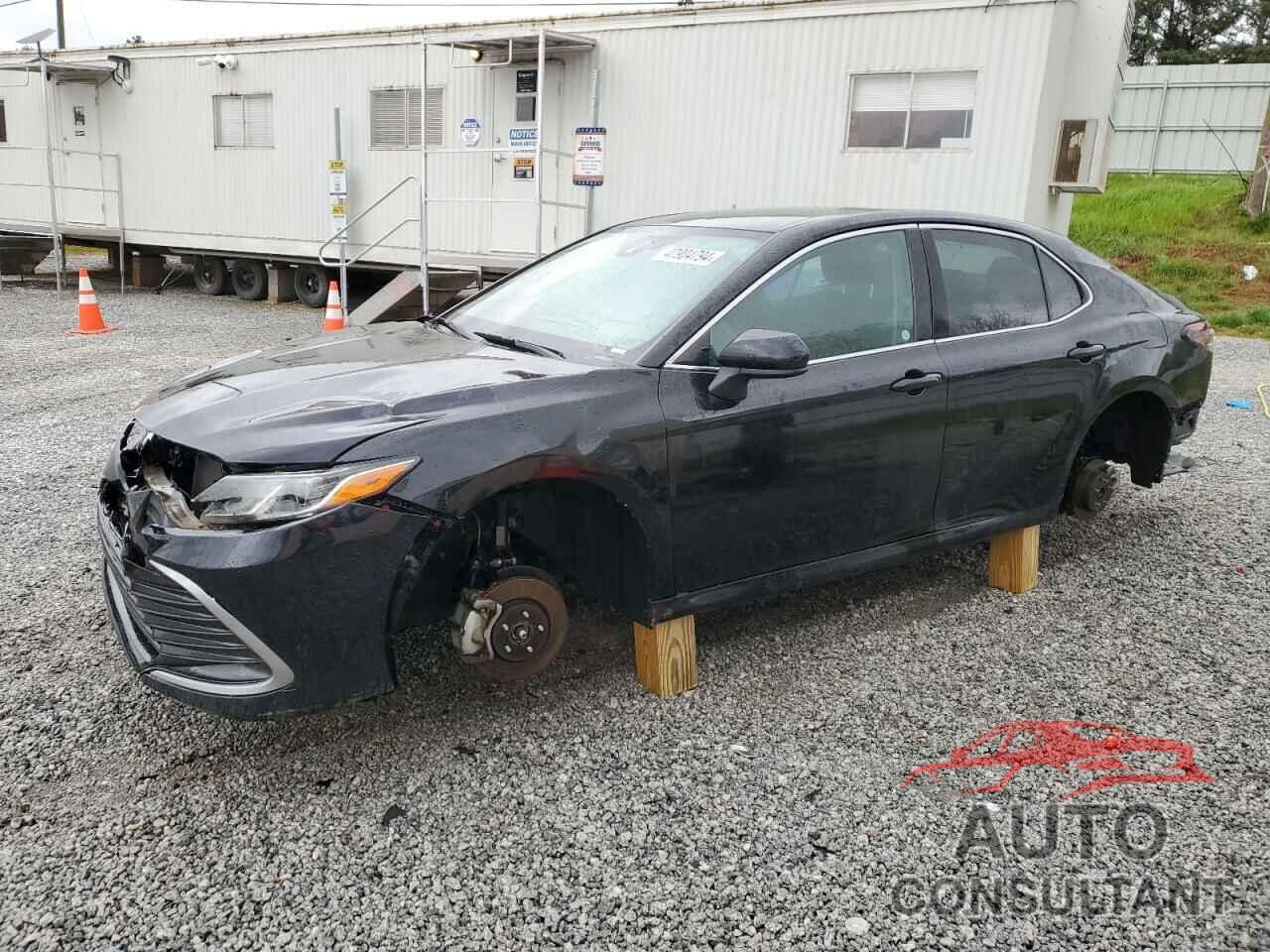 TOYOTA CAMRY 2021 - 4T1C11AK3MU444340