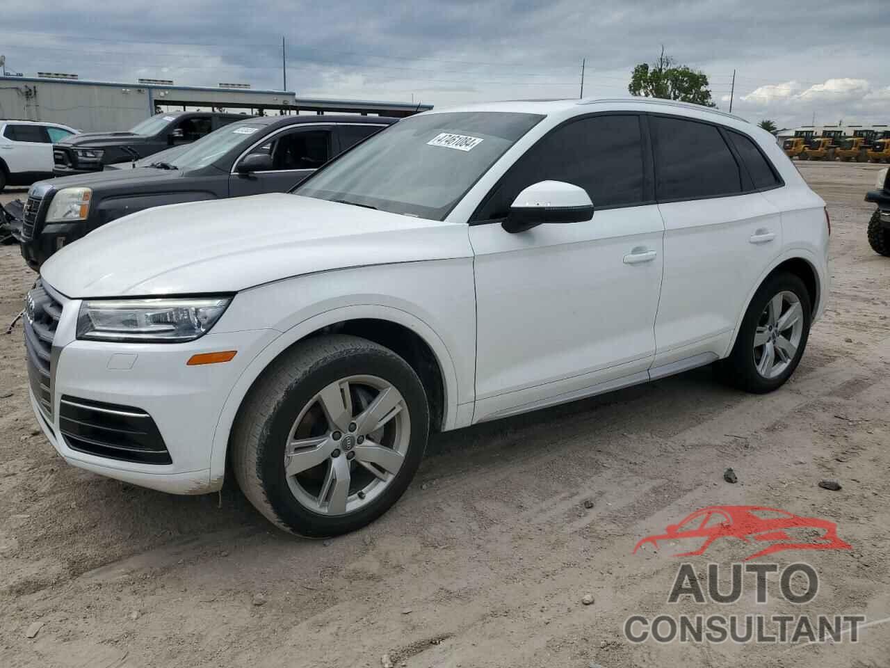 AUDI Q5 2018 - WA1ANAFY7J2111590