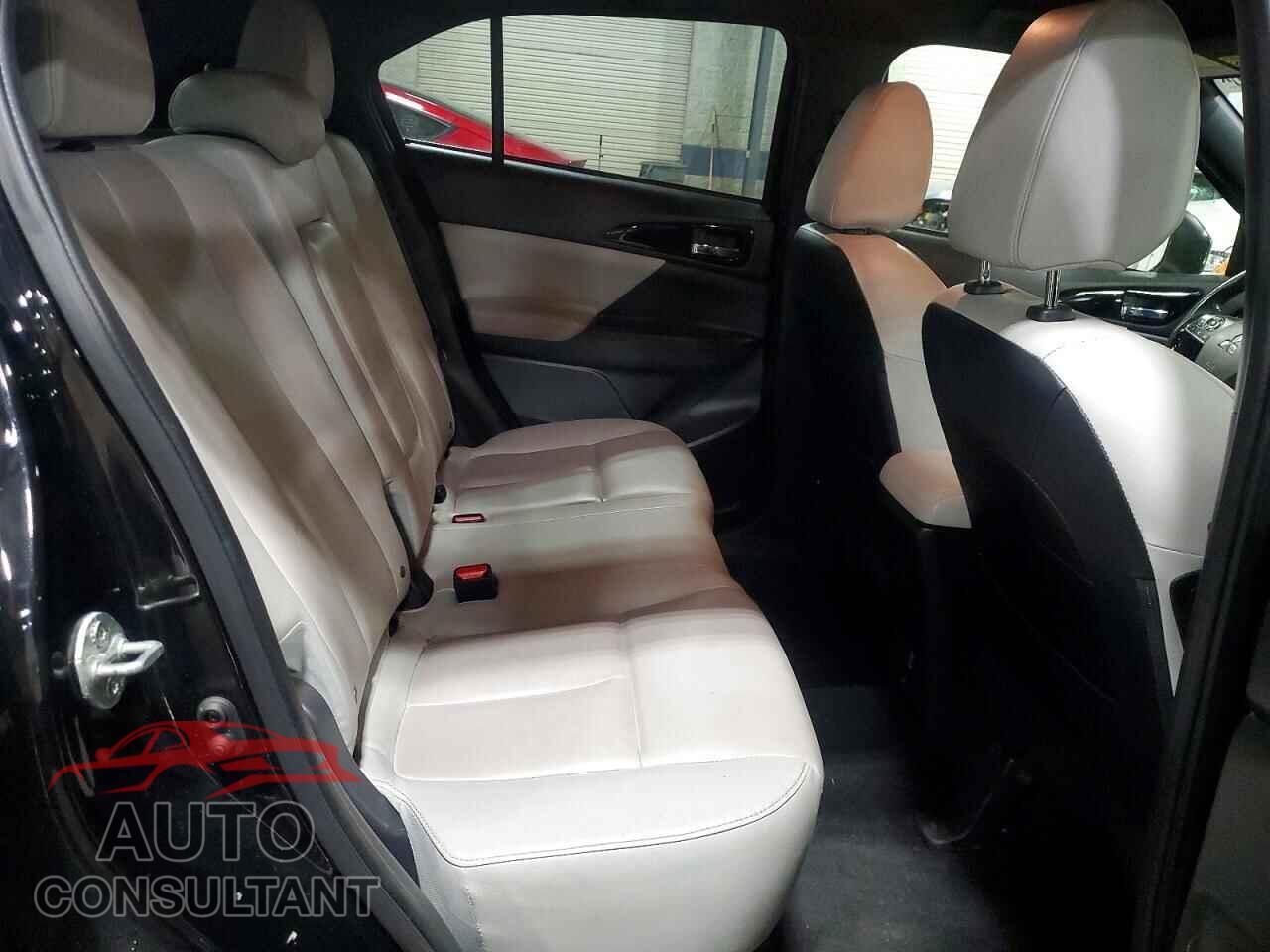 MITSUBISHI ECLIPSE 2022 - JA4ATWAA2NZ062194