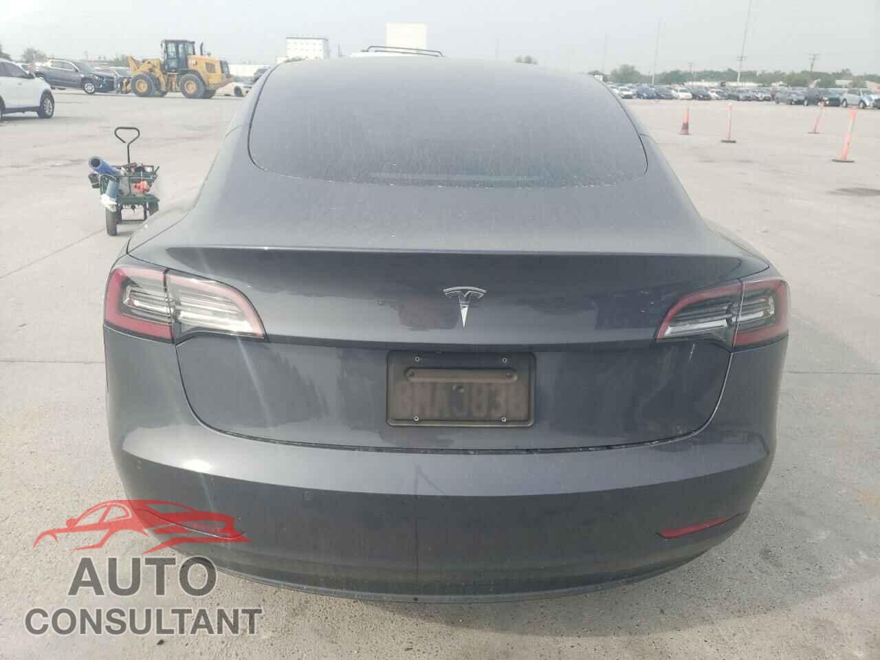 TESLA MODEL 3 2019 - 5YJ3E1EA9KF464270