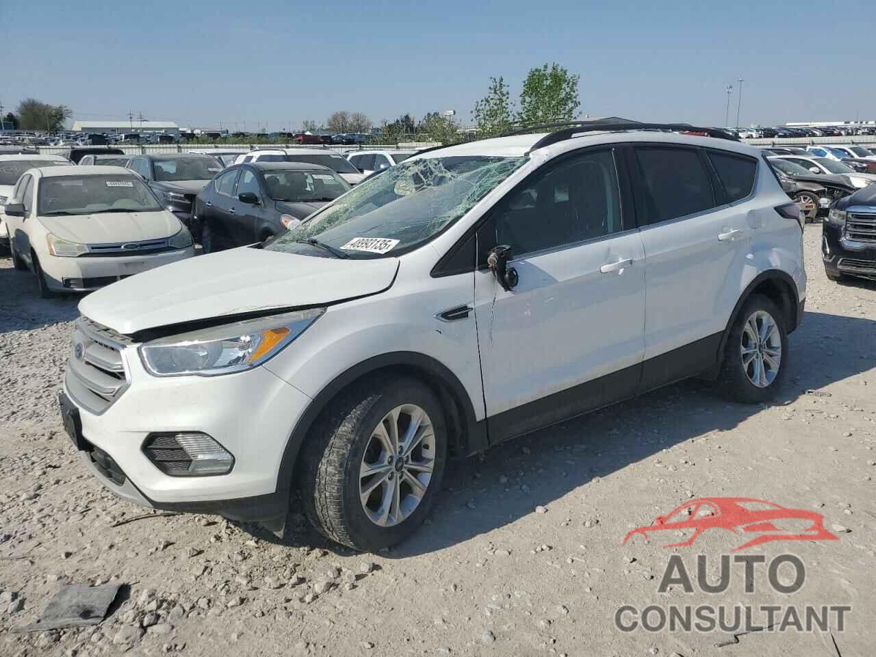 FORD ESCAPE 2018 - 1FMCU0GD2JUC50257