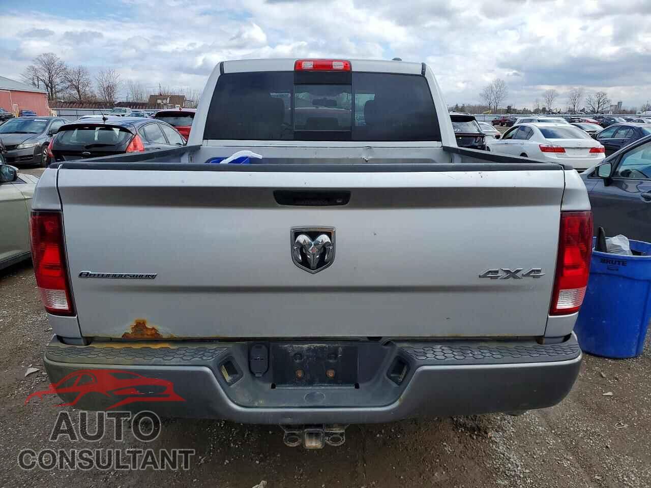 DODGE RAM 1500 2012 - 1C6RD7LT5CS273753