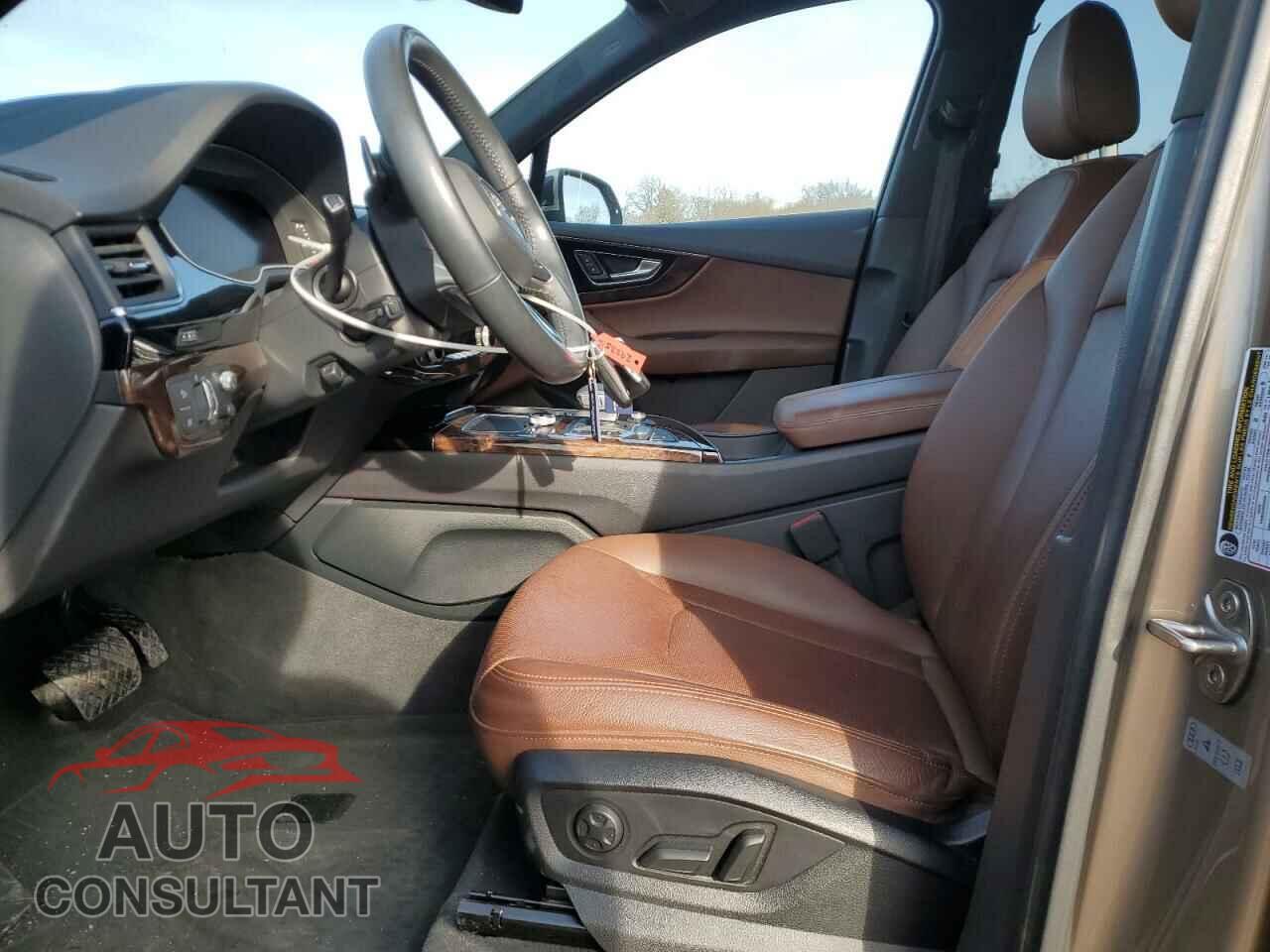 AUDI Q7 2018 - WA1VAAF73JD052515