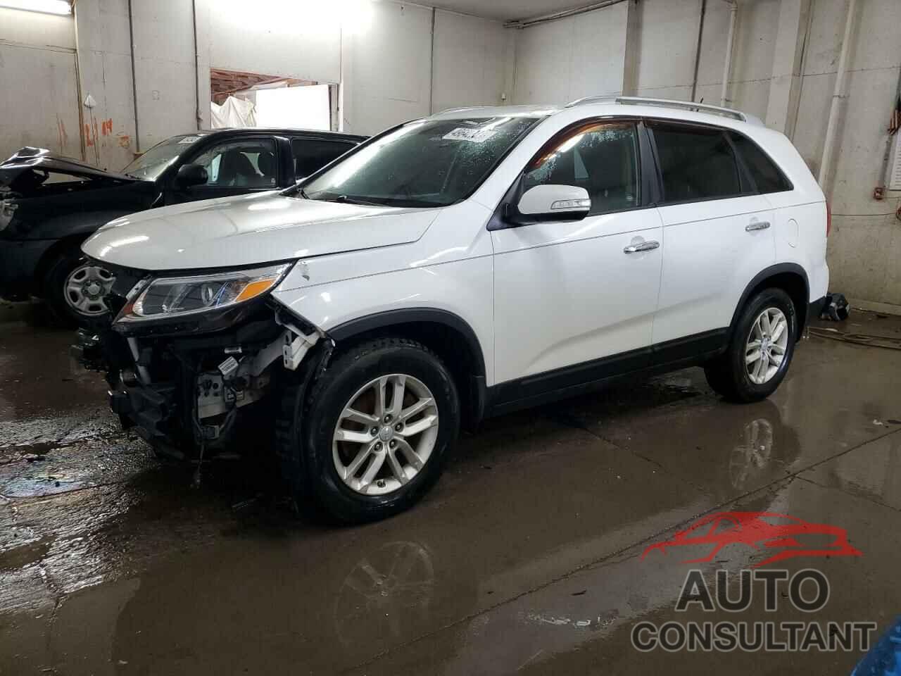 KIA SORENTO 2015 - 5XYKT4A69FG658073
