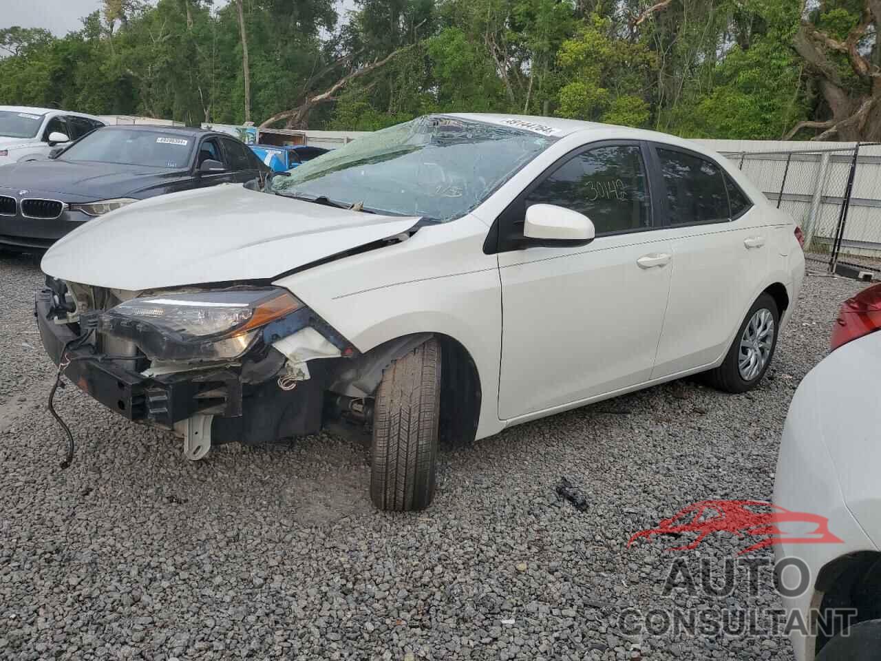 TOYOTA COROLLA 2017 - 5YFBURHE3HP614558