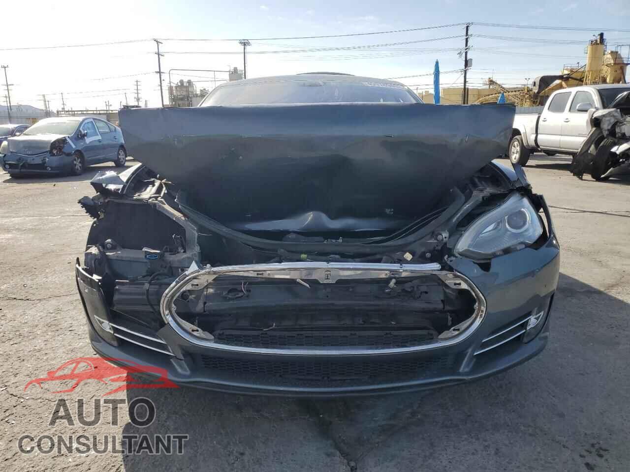 TESLA MODEL S 2014 - 5YJSA1H1XEFP43511
