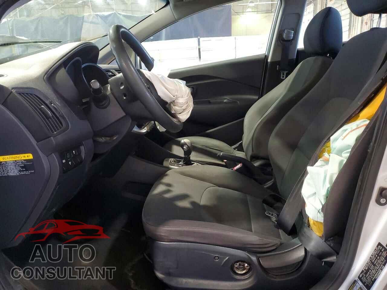 KIA RIO 2014 - KNADM4A32E6387612