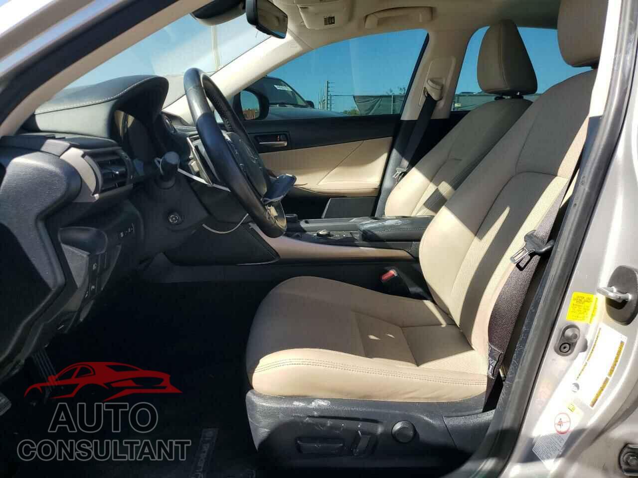 LEXUS IS 2019 - JTHBA1D29K5085433