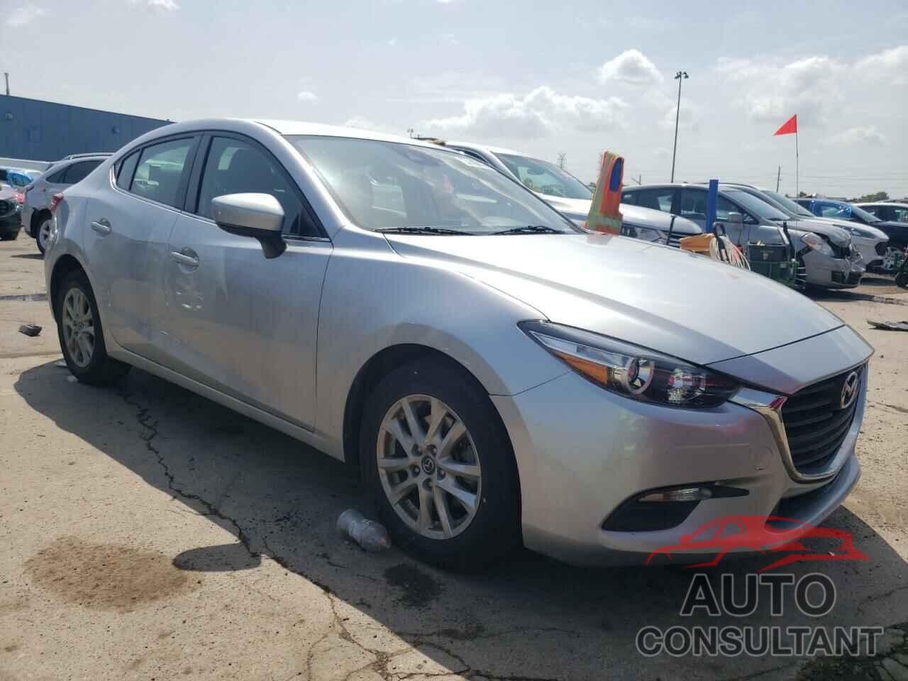 MAZDA 3 2018 - 3MZBN1U76JM213702