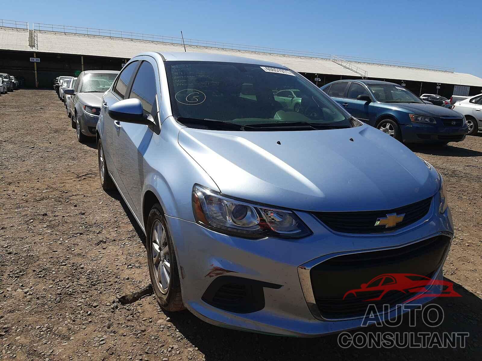 CHEVROLET SONIC 2017 - 1G1JD5SH0H4128700