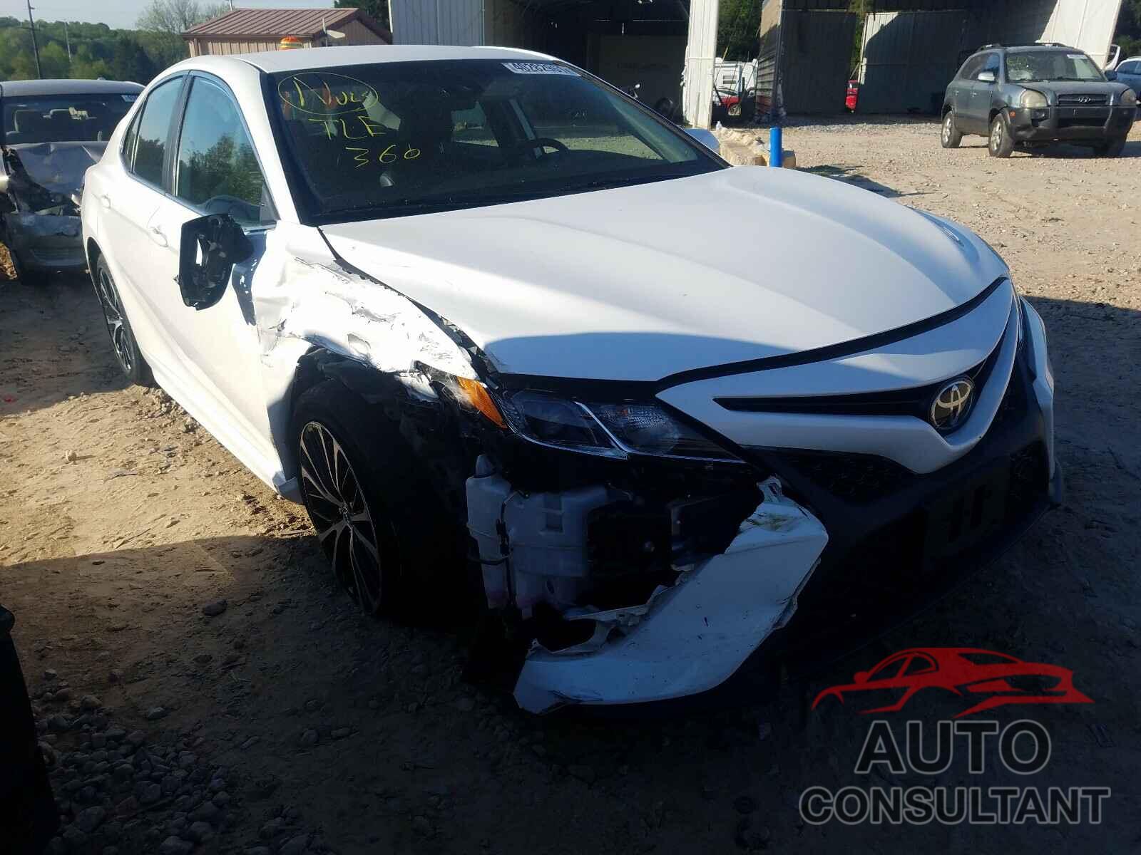 TOYOTA CAMRY 2019 - 4T1B11HK1KU232261