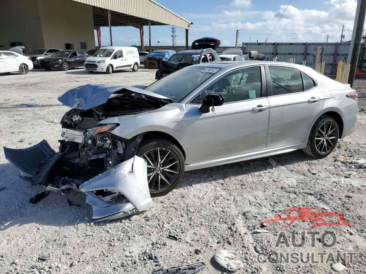 TOYOTA CAMRY 2022 - 4T1T11AK9NU061729