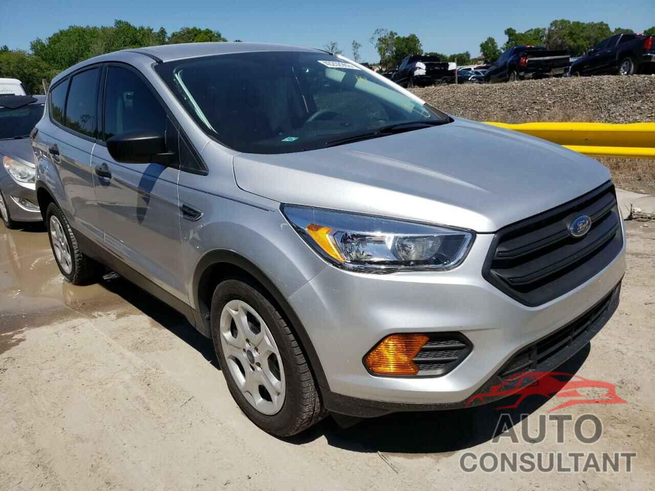 FORD ESCAPE 2017 - 1FMCU0F70HUE86511