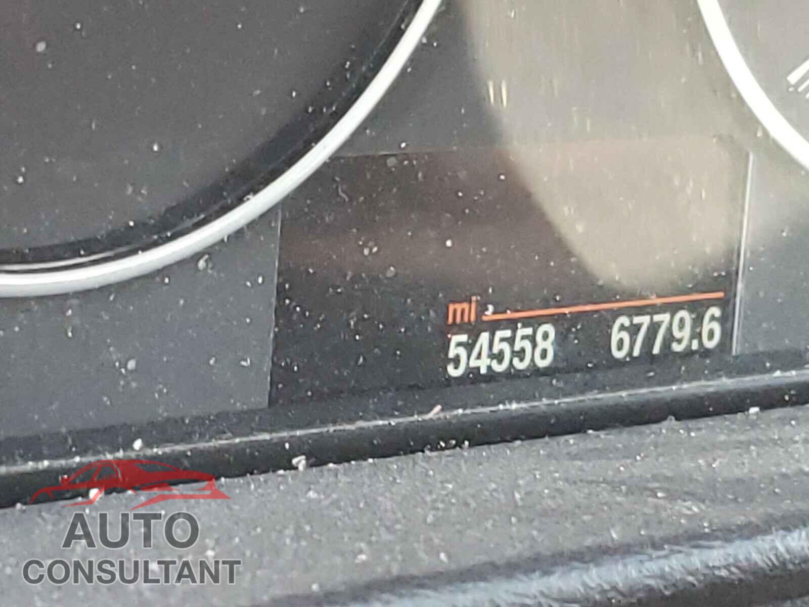 BMW 3 SERIES 2016 - WBA8E5G59GNU20692