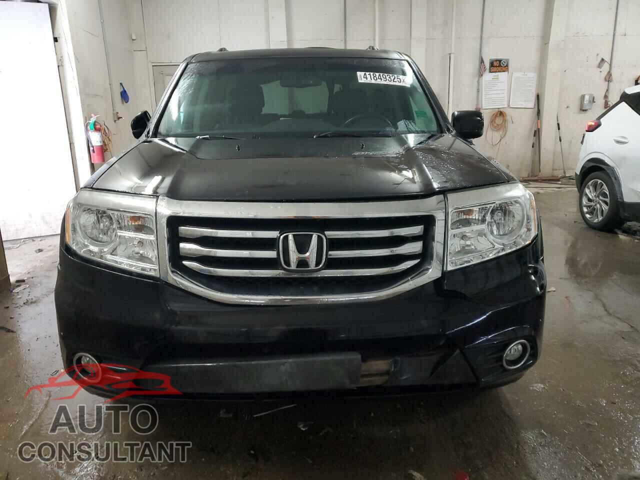 HONDA PILOT 2014 - 5FNYF4H94EB015332