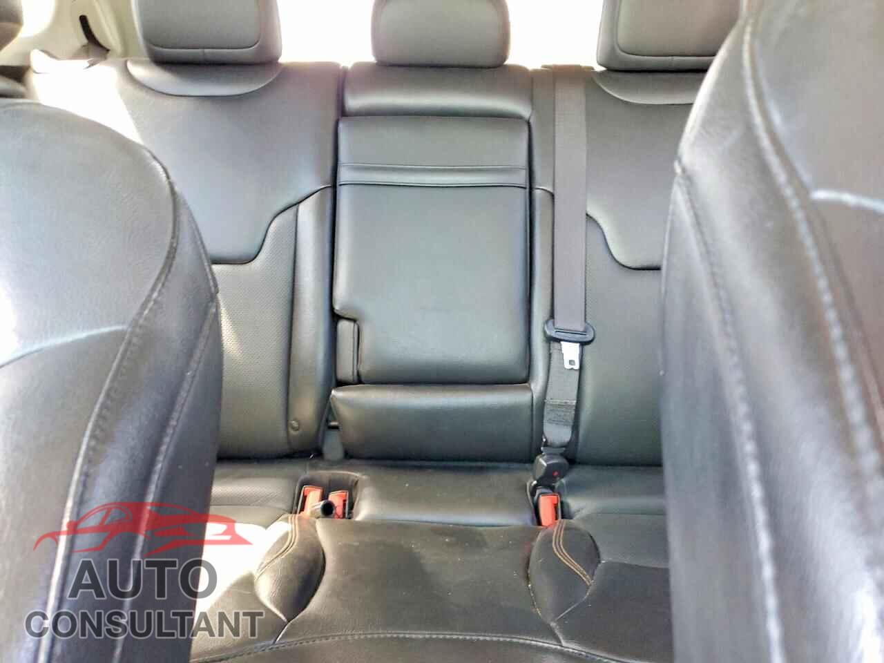 JEEP COMPASS 2020 - 3C4NJDCB4LT126828