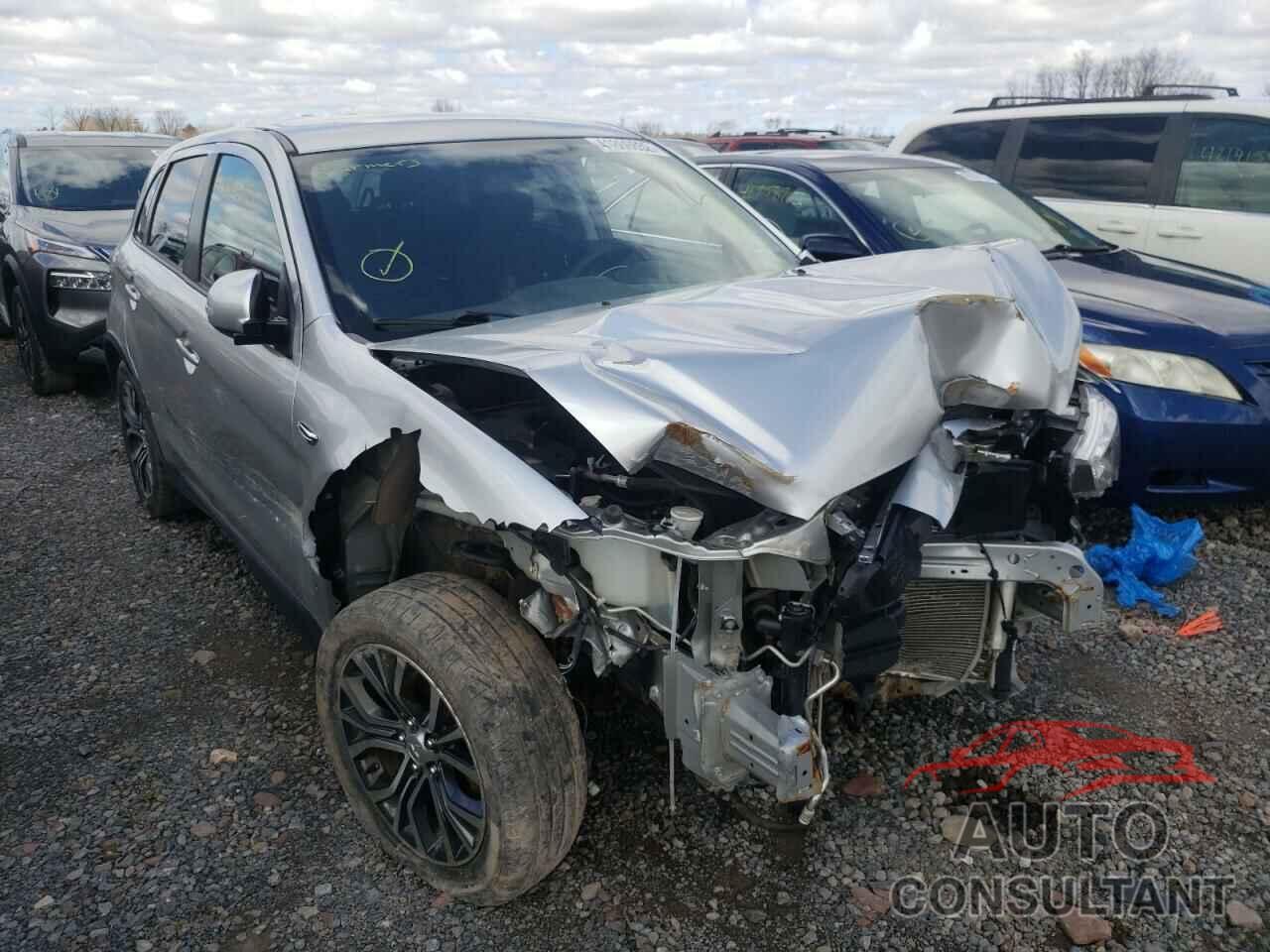 MITSUBISHI OUTLANDER 2019 - JA4AR3AU3KU018866