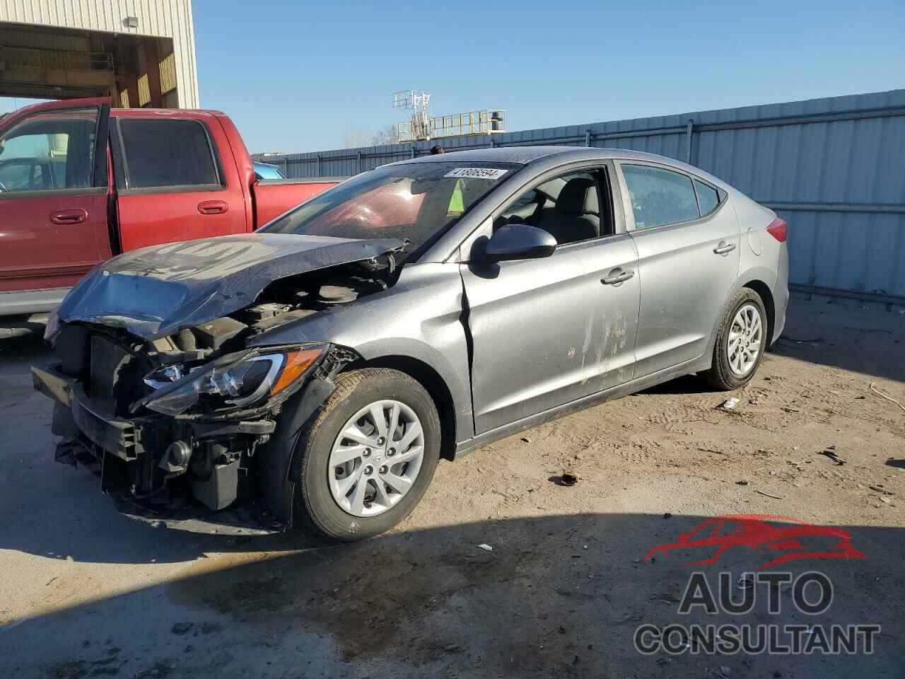 HYUNDAI ELANTRA 2018 - KMHD74LF7JU520769