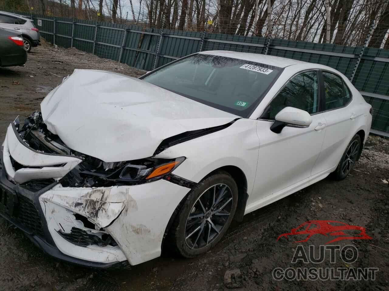 TOYOTA CAMRY 2022 - 4T1G11AK5NU646020