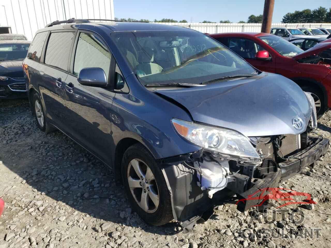 TOYOTA SIENNA 2017 - 5TDKZ3DC1HS792883