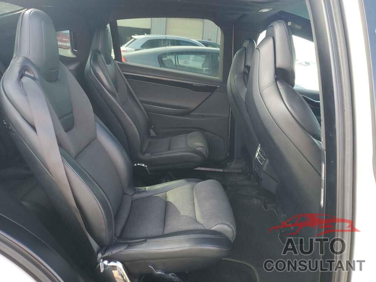 TESLA MODEL X 2017 - 5YJXCBE29HF059654