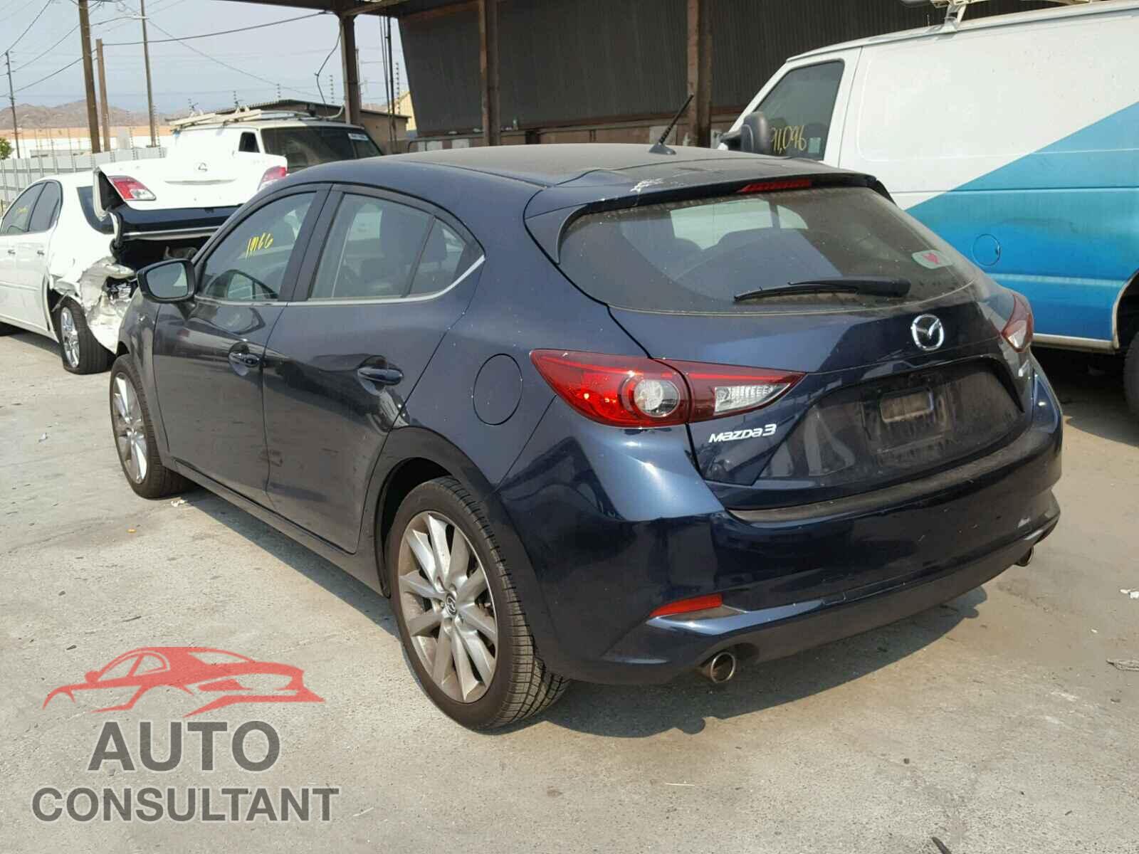 MAZDA 3 2017 - 3MZBN1L30HM150248