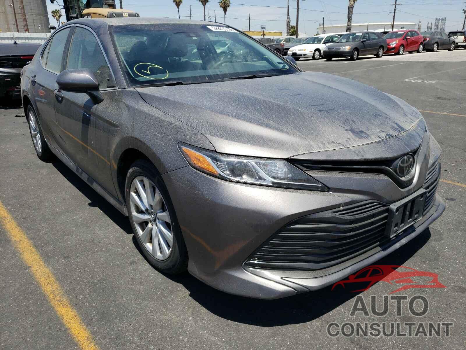 TOYOTA CAMRY 2018 - 4T1B11HK9JU125599