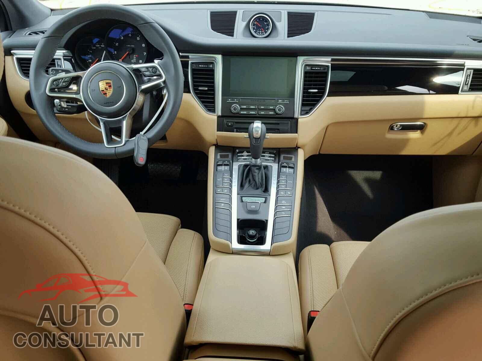 PORSCHE MACAN 2018 - WP1AA2A52JLB10537