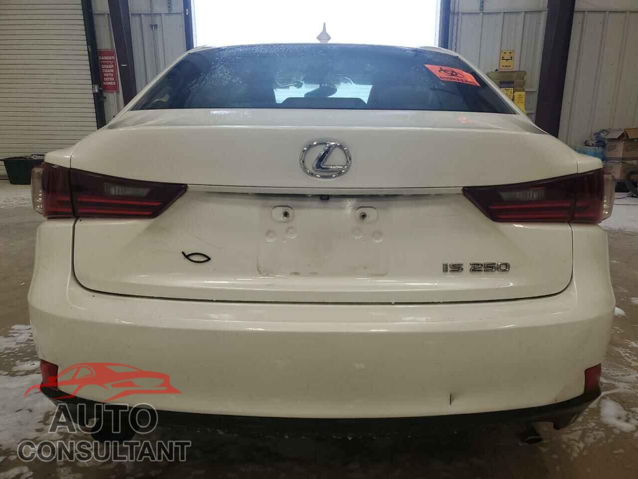 LEXUS IS 2014 - JTHBF1D24E5040728