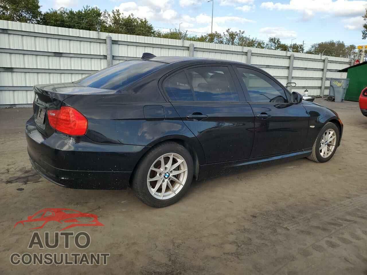 BMW 3 SERIES 2011 - WBAPH7C55BE126381
