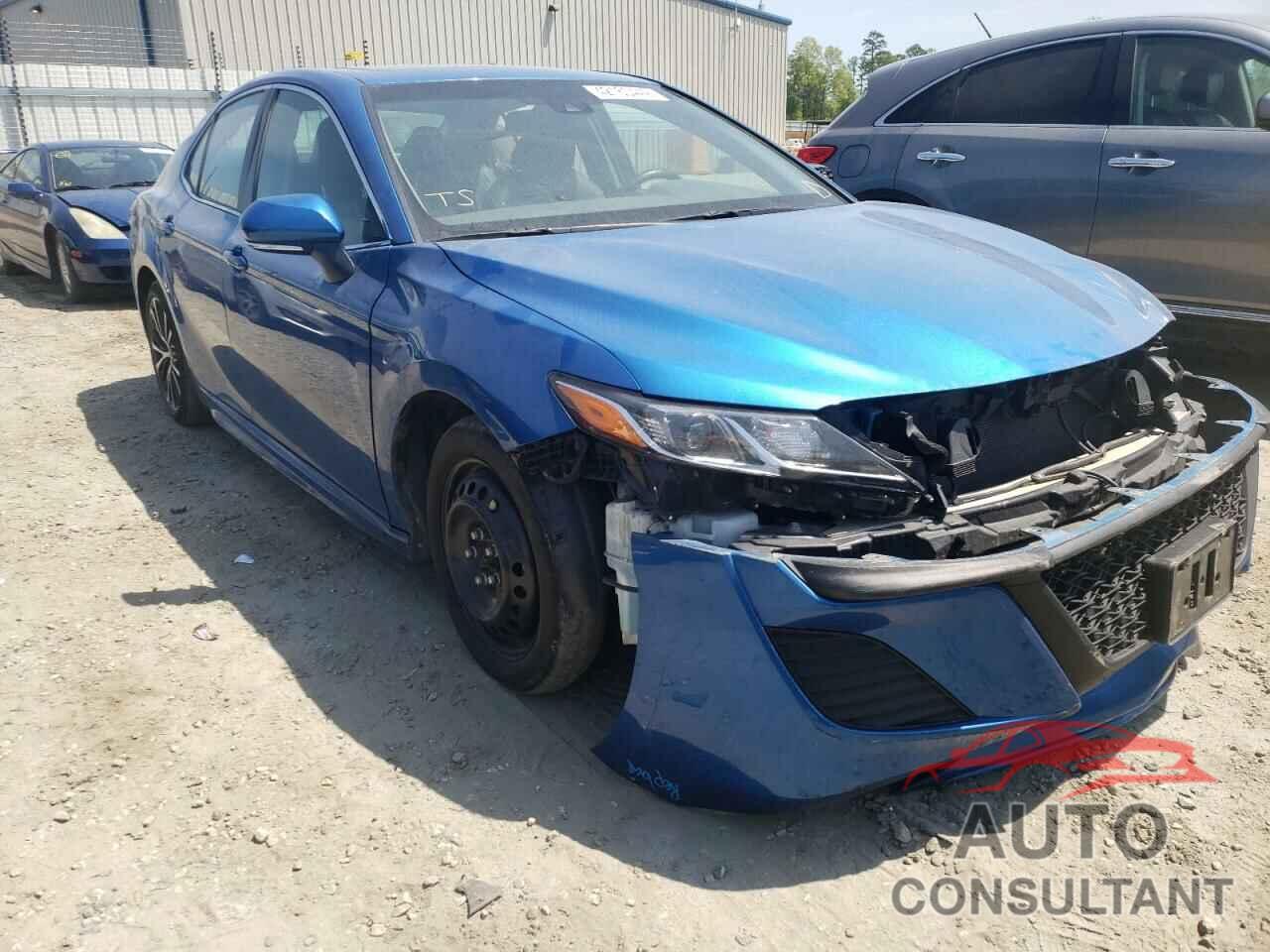 TOYOTA CAMRY 2018 - 4T1B11HK5JU016153