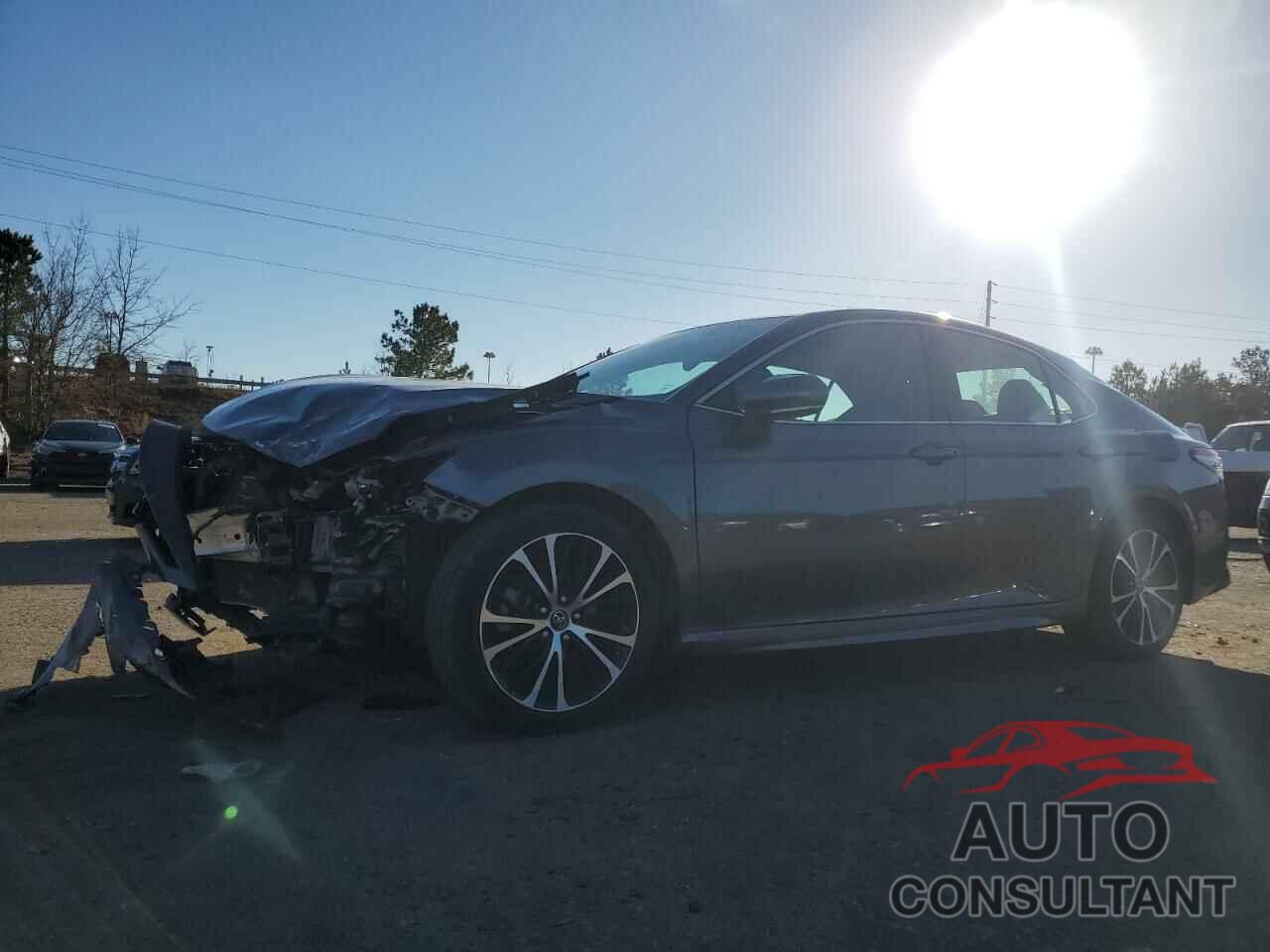 TOYOTA CAMRY 2018 - 4T1B11HK3JU631283