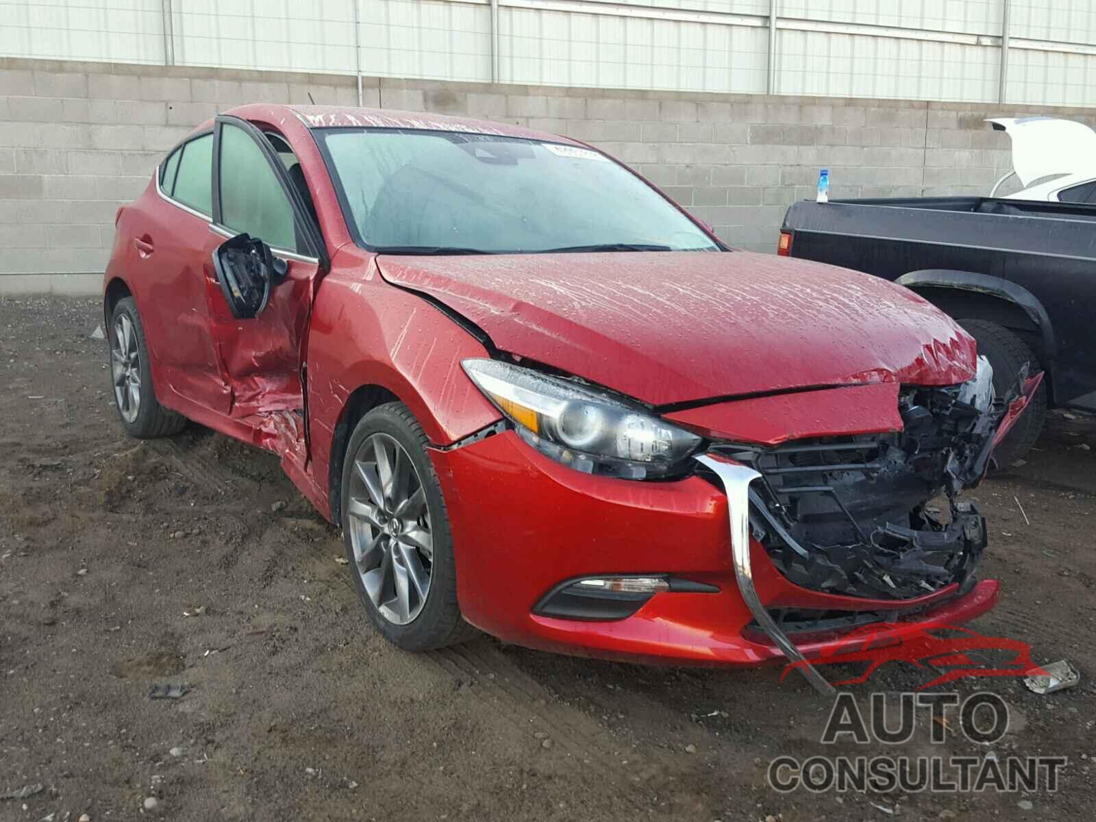 MAZDA 3 2018 - 3MZBN1L33JM158415