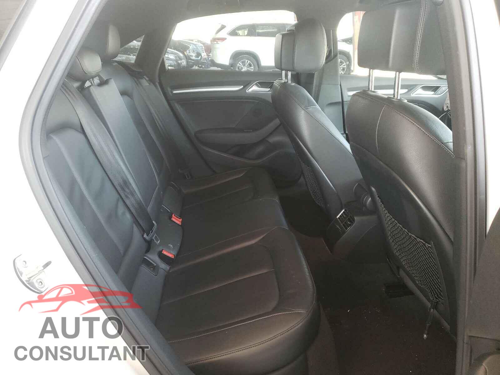 AUDI A3 2016 - WAUA7GFF9G1069131