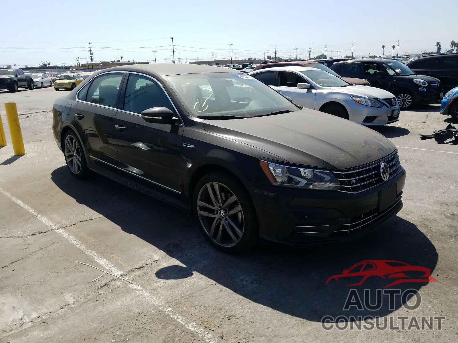 VOLKSWAGEN PASSAT 2017 - 1VWDT7A30HC078716
