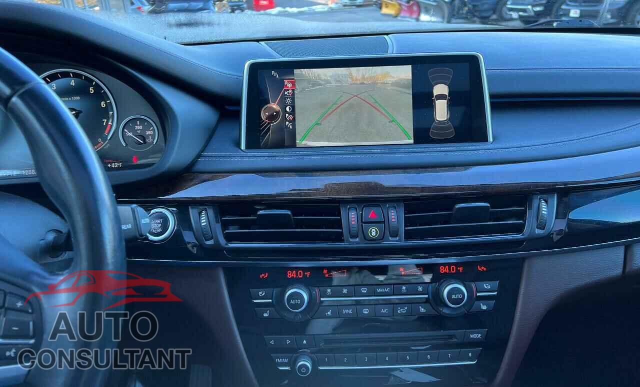 BMW X5 2015 - 5UXKR0C51F0K66608