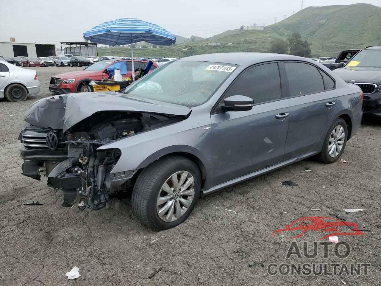 VOLKSWAGEN PASSAT 2015 - 1VWAT7A3XFC058392