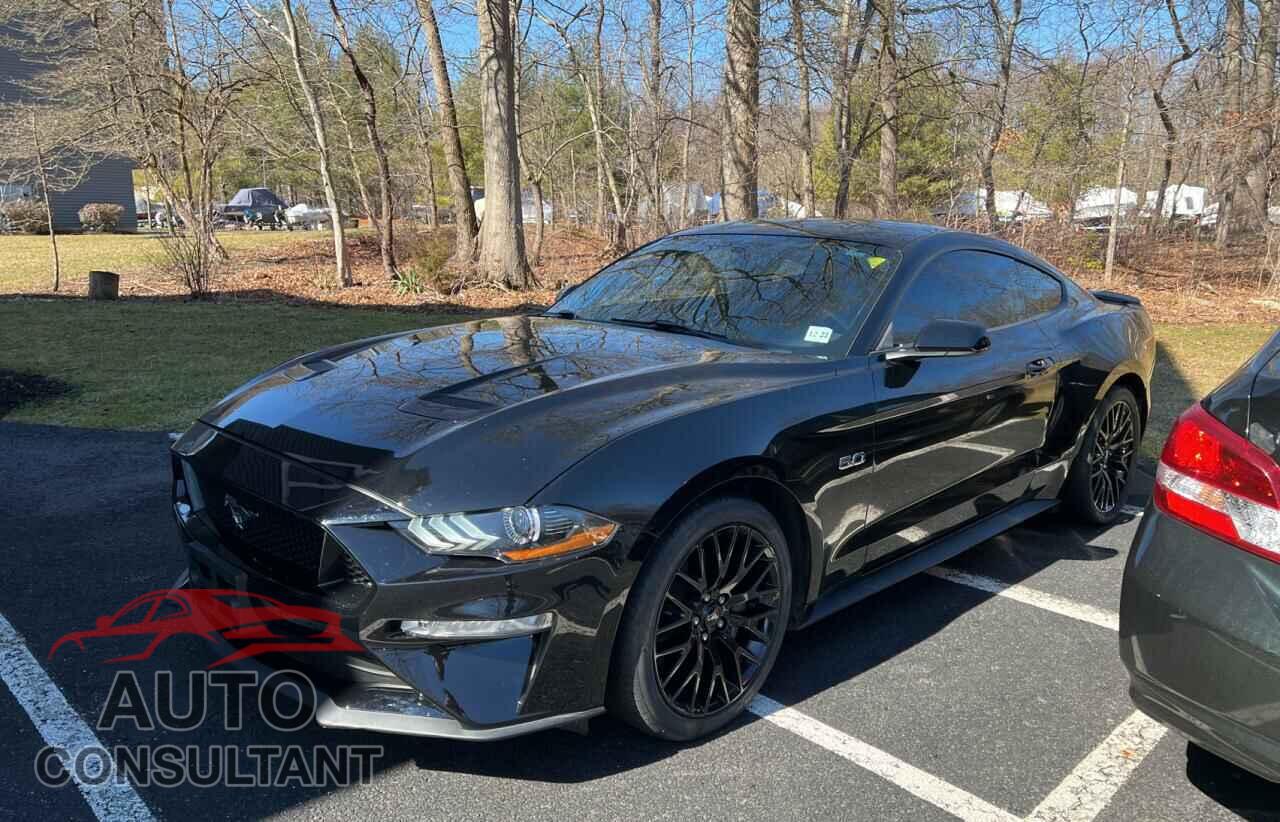 FORD MUSTANG 2018 - 1FA6P8CF0J5115843