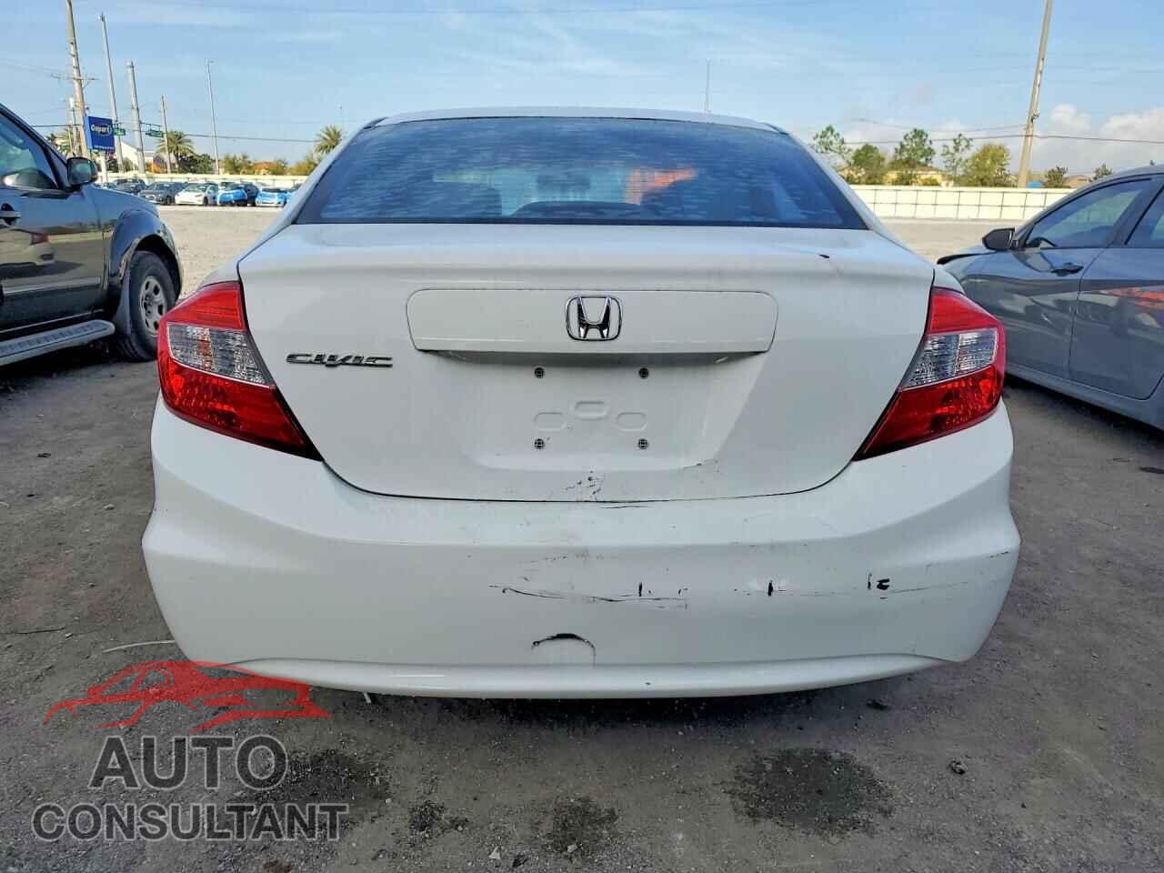 HONDA CIVIC 2012 - 2HGFB2F51CH328743