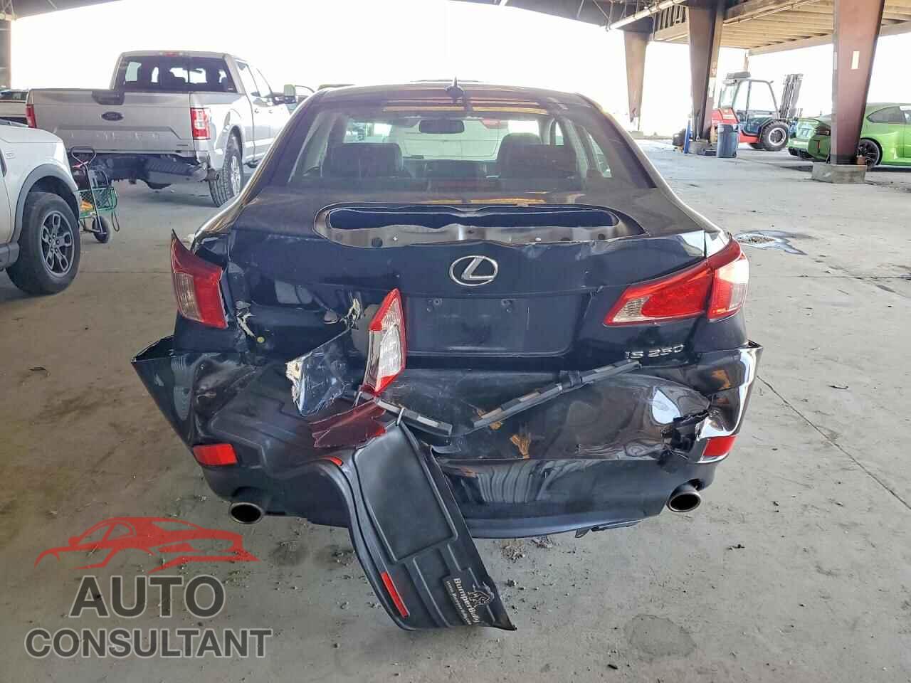 LEXUS IS 2011 - JTHBF5C24B5151512