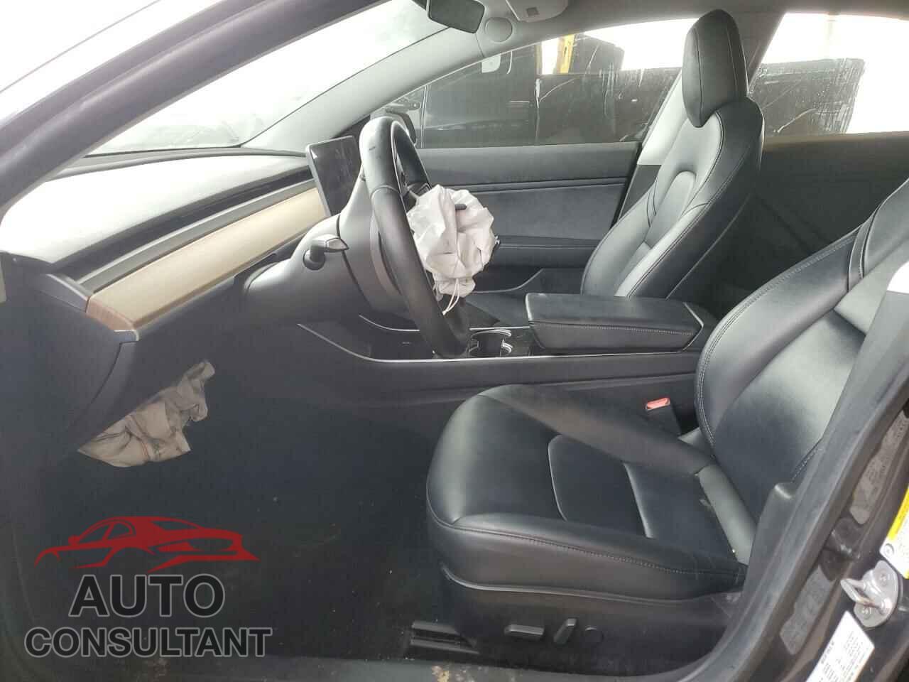 TESLA MODEL 3 2019 - 5YJ3E1EA7KF308194