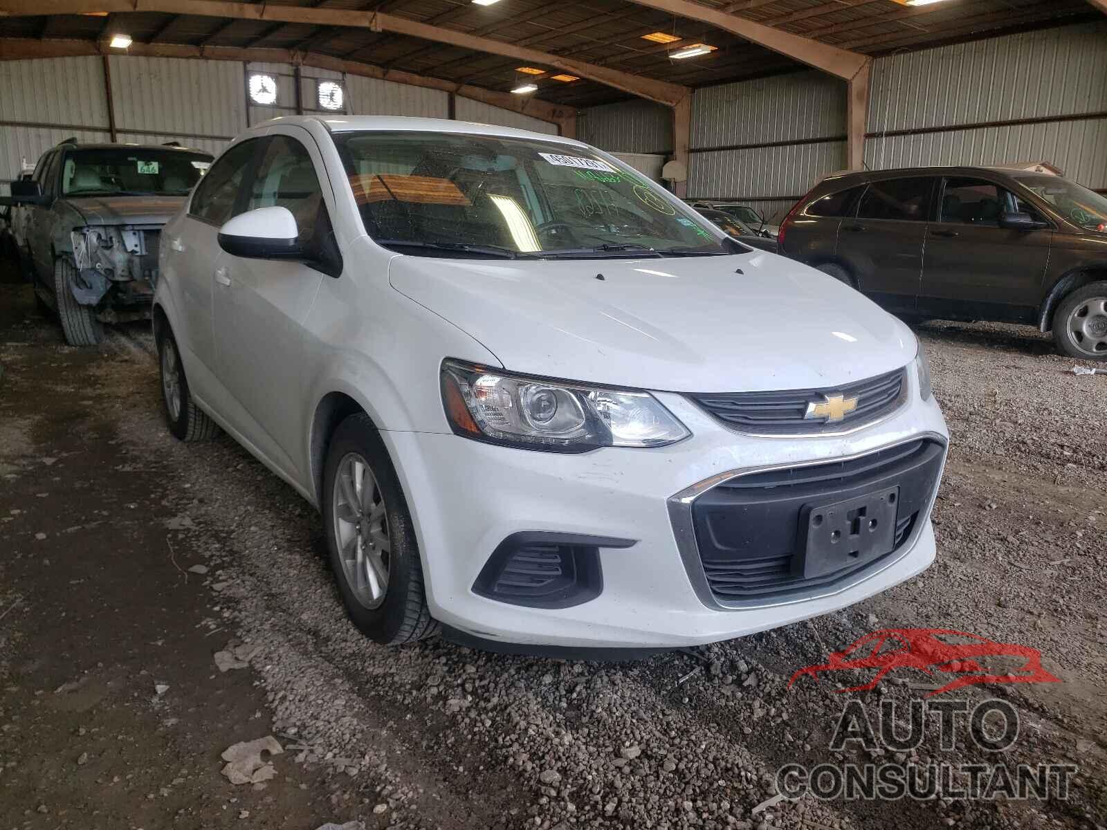 CHEVROLET SONIC 2017 - 1G1JD5SH8H4108663